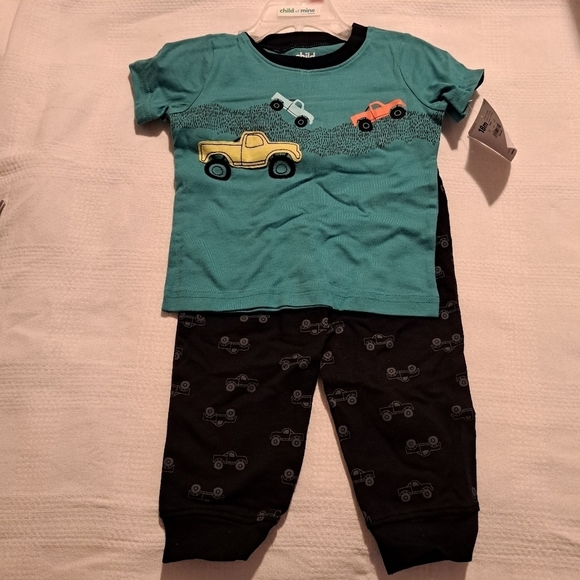 Child of Mine by Carter's tshirt & pants set, 12 or 18 months, New - Picture 1 of 10